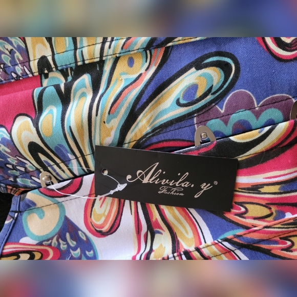 Alivila Y Corset and Panty Set Medium - Picture 3 of 7